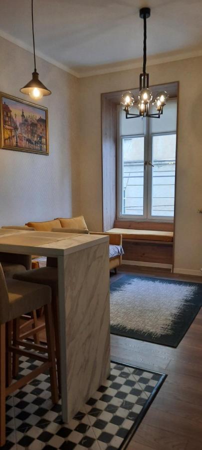 V.I.P Apartments Dominikanos Lviv Exteriör bild