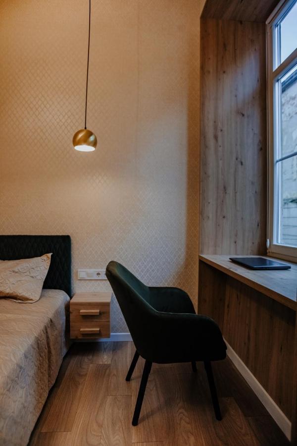 V.I.P Apartments Dominikanos Lviv Exteriör bild